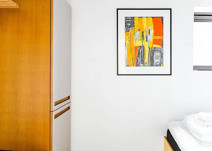 Simple Living And Outdoor Life At Helnaes 別荘