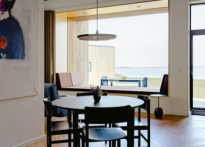 別荘 Simple Living And Outdoor Life At Helnaes *